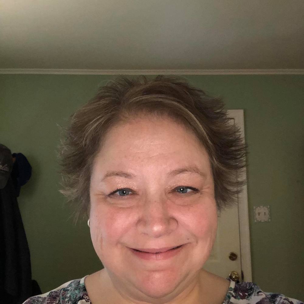 Meet your Posher, Laurie